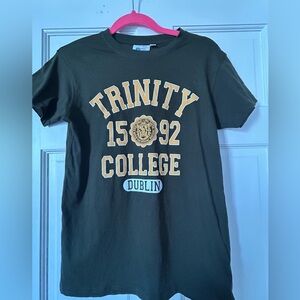 Trinity College Dublin Women's Tee - Green and Gold
